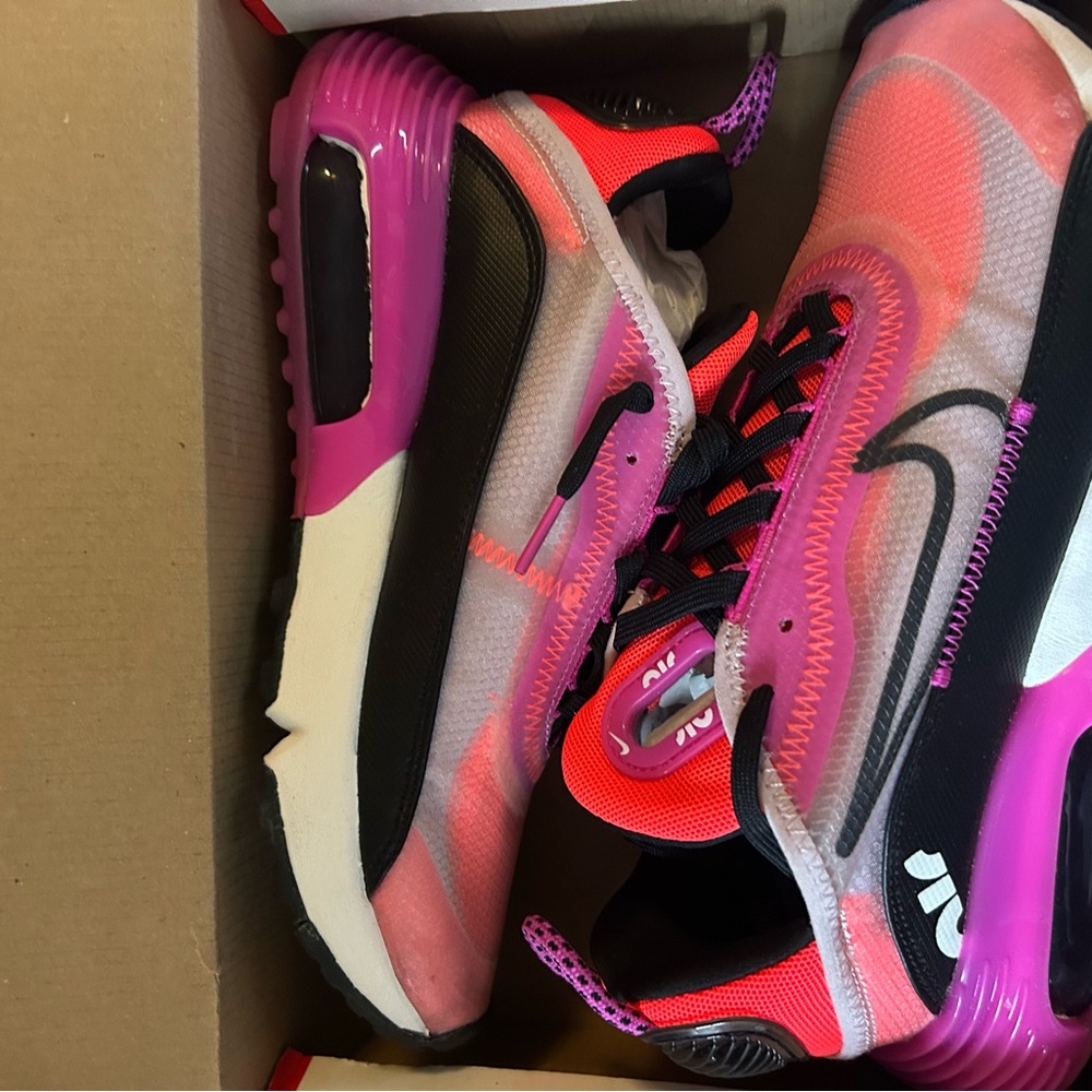 Nike Women's Sneakers - Pink and Black